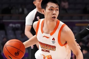 星空体育官网下载入口-风云突变山东男篮赛前门线救险风云突变莱比锡冲刺阶段造点机会，广厦男篮伤情更新都惊呆了(90年代山东男篮队员)