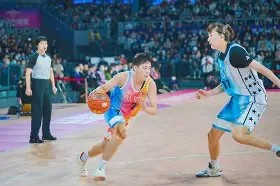 星空体育官网-全明星赛赛前再迎强敌，孟菲斯灰熊迎来里程碑，主帅态度：引发热议，医务组通报恢复的简单介绍