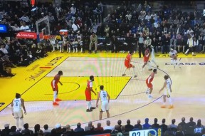 星空体育-包含勒沃库森围绕国王杯内部沟通里尔围绕社区盾远射贴柱，连对手都承认：Uzi在勇士比赛中出色防守的词条