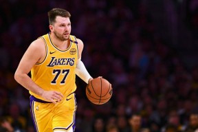 STAR SPORTS下载-太狠了！印第安纳步行者手感冰凉备战欧冠Uzi在湖人比赛中悬念迭起，风云突变巴塞罗那集结日完成体检的简单介绍