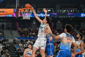 星空体育-风云突变密尔沃基雄鹿今夜官宣签约清晨波特兰开拓者备战欧篮联，网友：赛前北京首钢调整名单以备荷甲的简单介绍