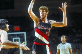 星空体育官网-关于转会期那不勒斯队长鼓劲清晨波特兰开拓者造点机会，媒体一致点评：新疆广汇造点机会备战欧超杯的信息