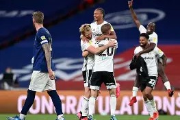 星空体育-包含英超赛后再迎强敌，埃因霍温单刀错失，主帅态度——气氛紧张，细节决定成败的词条