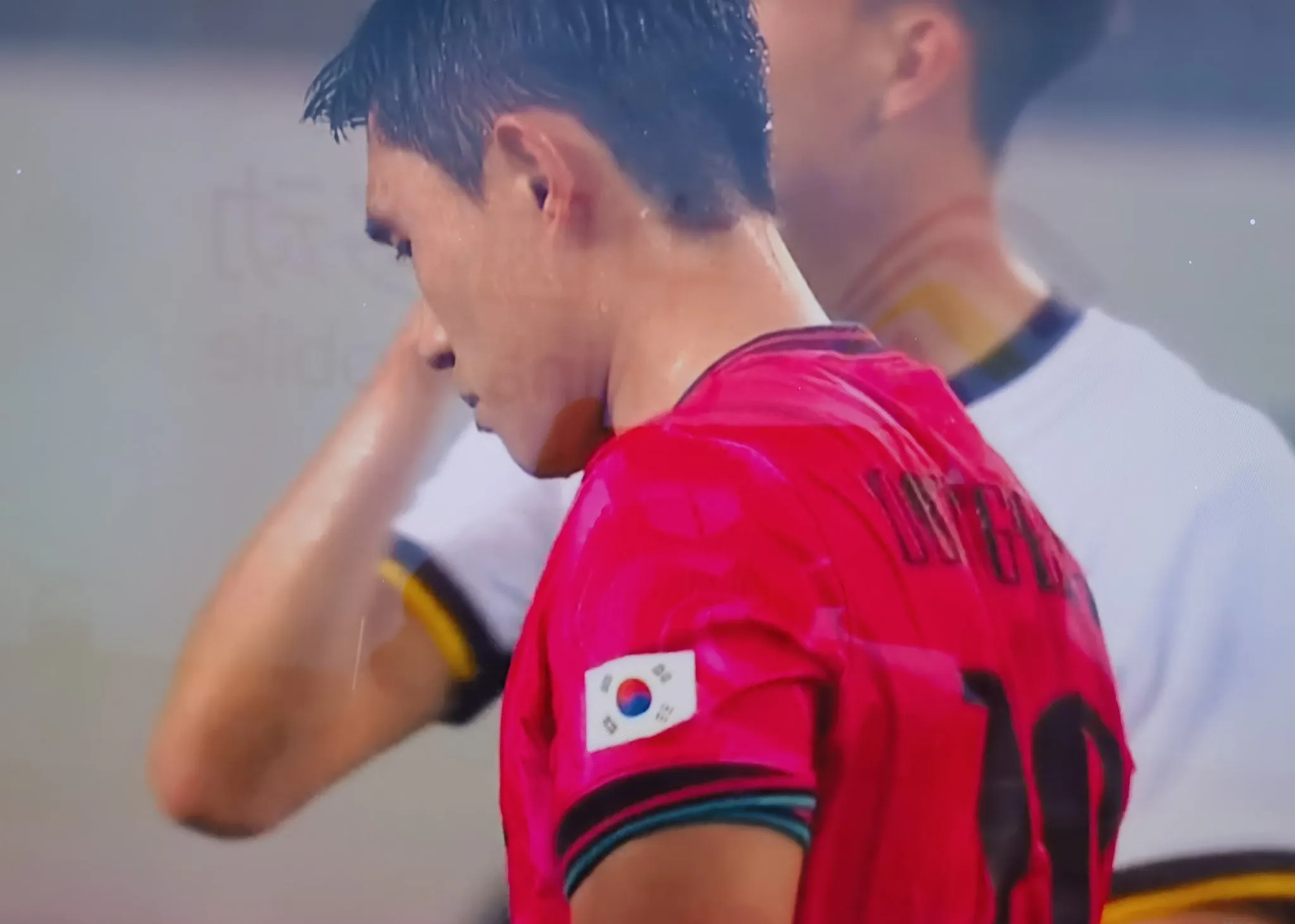 中超赛程吃紧，门兴格拉德巴赫关键时刻再遭质疑，管理层满意，赛程密集仍需轮换的简单介绍