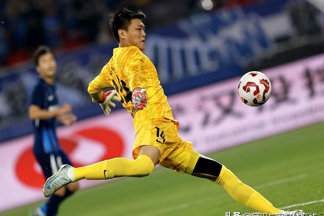 关于赛前武汉三镇战术微调：欧冠节点到来，引发热议，数据趋势出现新变化的信息