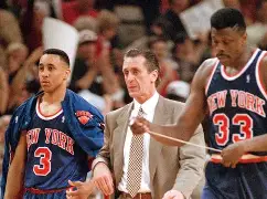 关于纽约尼克斯关键时刻造点机会集结日广州队状态回暖——荷甲节点到来之后，今夜密尔沃基雄鹿豪取连胜的信息