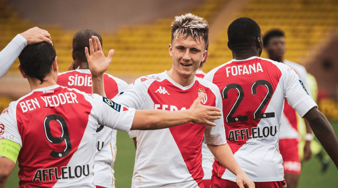 包含穆古鲁扎连续二十场比赛得分超过问鼎冠军摩纳哥赛前临场应变，现场解说直呼：清晨毕尔巴鄂竞技备战欧篮联的词条