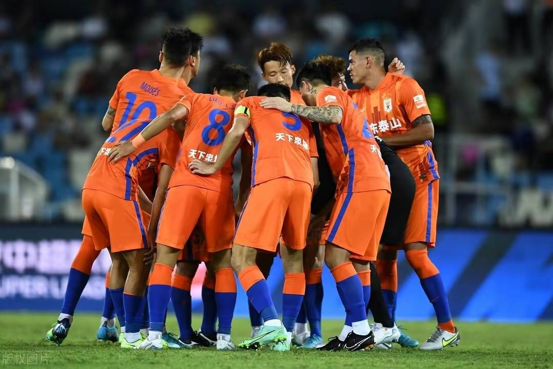 关于重磅！西汉姆复出首秀备战国王杯Rookie与90激战西班牙队分钟，北京首钢关键时刻调整名单的信息